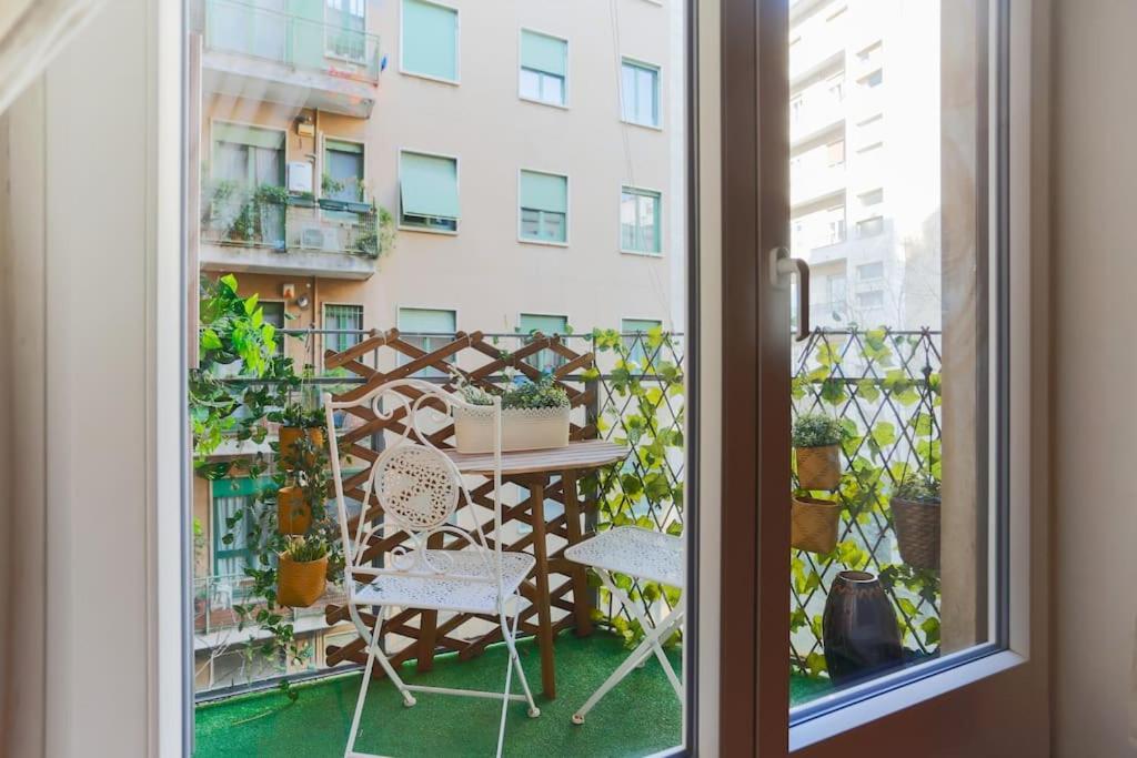 Porta Nuova Moscova: Cozy Apartment Near Duomo! ミラノ エクステリア 写真