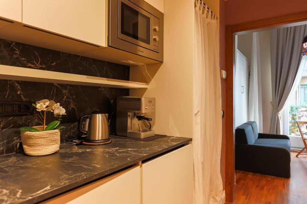 Porta Nuova Moscova: Cozy Apartment Near Duomo! ミラノ エクステリア 写真